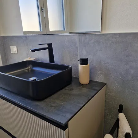Appartement House 13 In