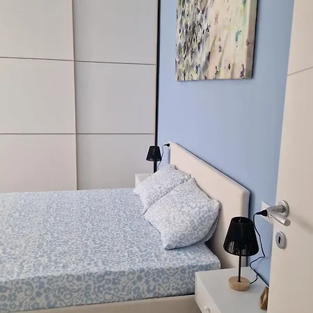Apartment House 13 In Cernobbio