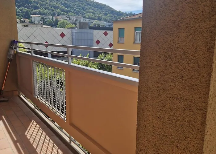 House 13 In Appartamento Cernobbio