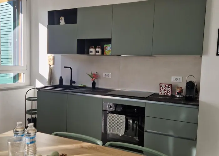 House 13 In Cernobbio