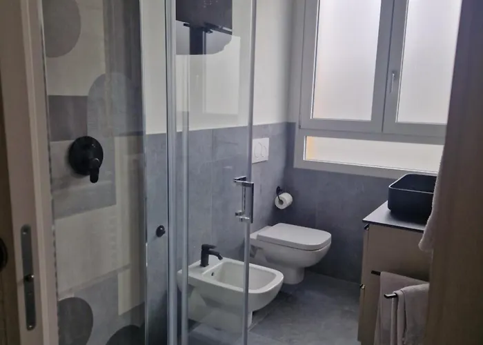 Апартаменты House 13 In Черноббио