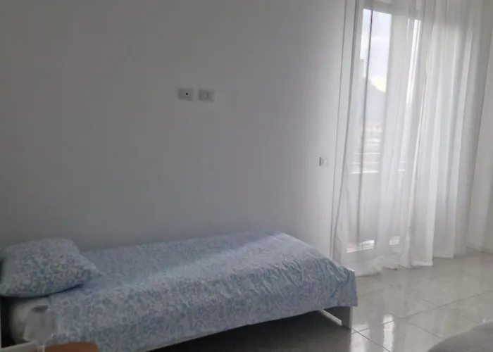 House 13 In *